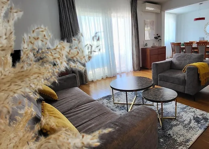 Sun Apartment With Sea View And Shared Pool