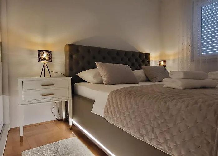 Sun Apartment With Sea View And Shared Pool