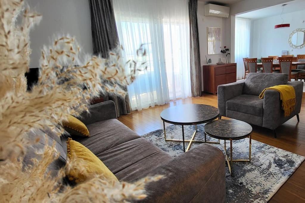 Sun With Sea View And Shared Pool Apartmán